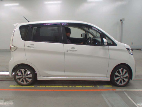 2014 Mitsubishi ek Custom B11W[2]