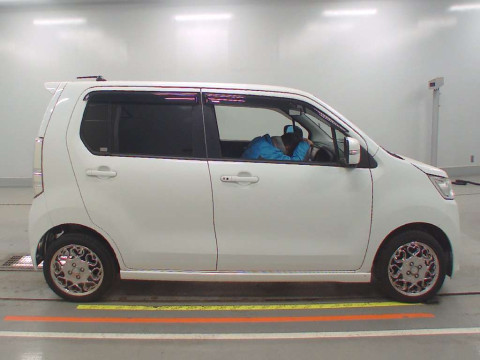 2014 Suzuki WAGON R STINGRAY MH34S[2]