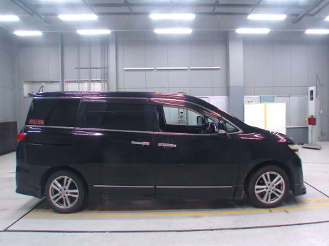 2012 Nissan Elgrand TE52[2]