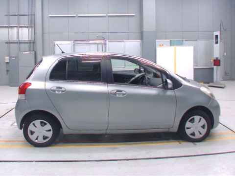 2008 Toyota Vitz KSP90[2]