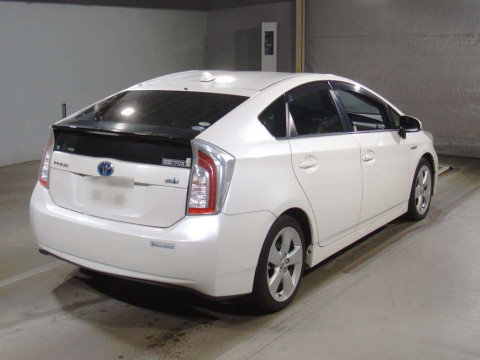 2014 Toyota Prius ZVW30[1]