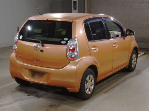 2012 Toyota Passo KGC30[1]