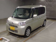 2012 Daihatsu Tanto