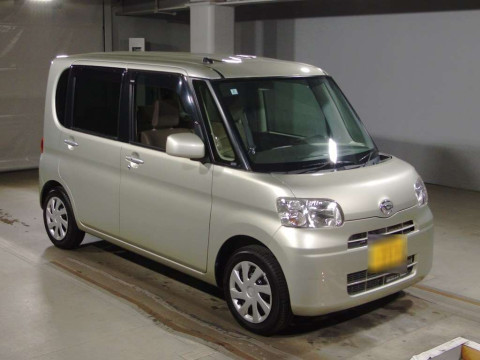 2012 Daihatsu Tanto L375S[2]