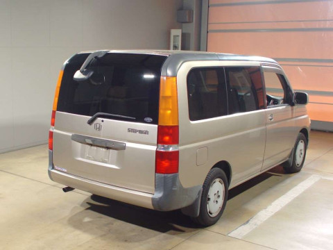 2002 Honda Step WGN RF3[1]