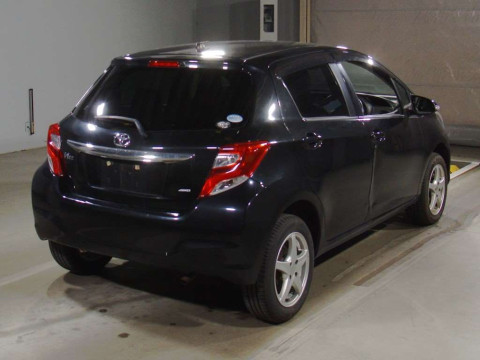 2015 Toyota Vitz NSP135[1]