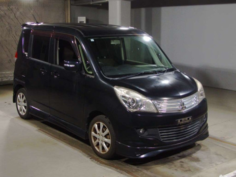 2013 Mitsubishi Delica D2 MB15S[2]