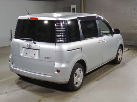 2005 Toyota Sienta NCP81G[1]