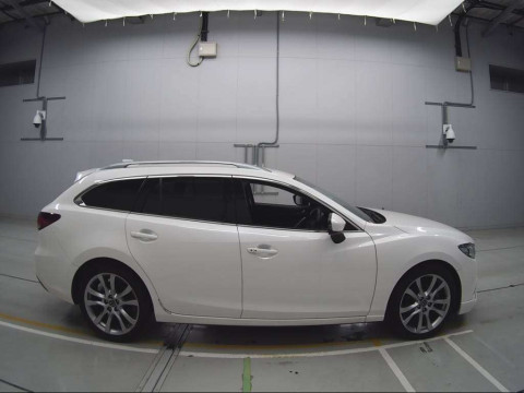 2013 Mazda Atenza Wagon GJ2FW[2]