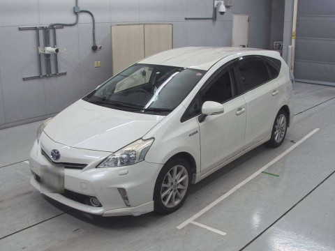 2012 Toyota Prius alpha ZVW41W[0]