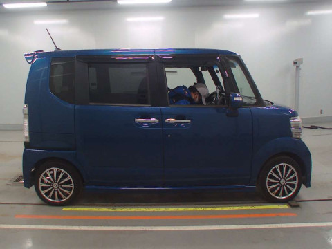 2014 Honda N-BOX CUSTOM JF1[2]