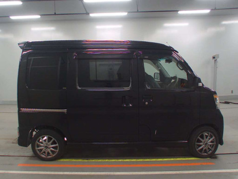 2012 Subaru Dias Wagon S331N[2]