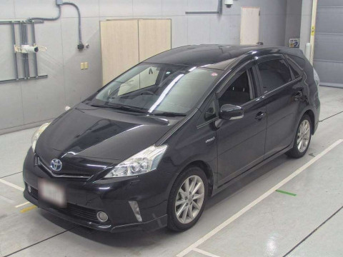 2014 Toyota Prius alpha ZVW40W[0]