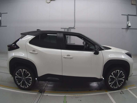 2021 Toyota YARIS CROSS MXPB15[2]