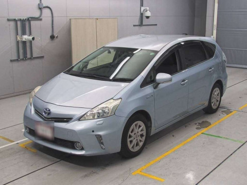 2011 Toyota Prius alpha ZVW40W[0]