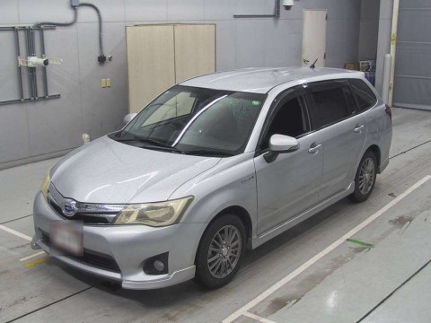 2013 Toyota Corolla Fielder NKE165G[0]