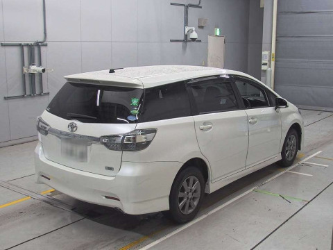 2013 Toyota Wish ZGE25W[1]