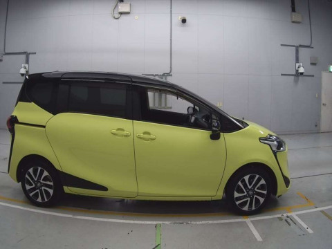 2019 Toyota Sienta NSP170G[2]