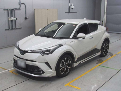 2018 Toyota C-HR ZYX10[0]