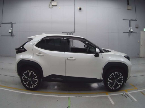 2021 Toyota YARIS CROSS MXPB10[2]