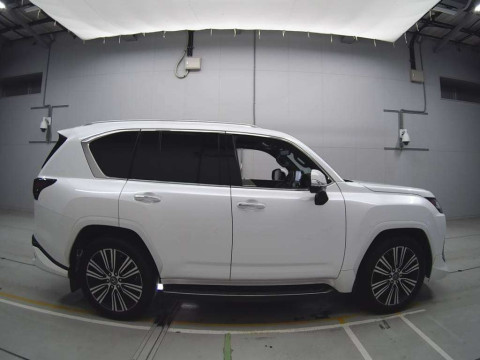 2022 Lexus LX VJA310W[2]