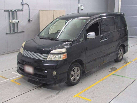 2005 Toyota Voxy AZR60G[0]