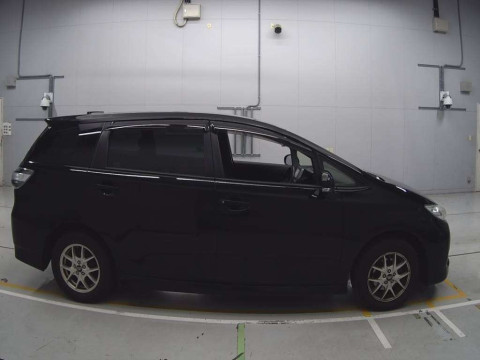 2015 Toyota Wish ZGE20G[2]