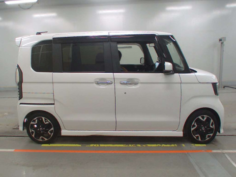 2020 Honda N-BOX CUSTOM JF3[2]