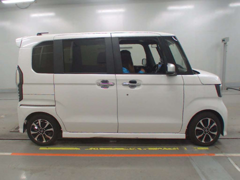 2020 Honda N-BOX CUSTOM JF3[2]