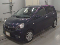 2015 Daihatsu Mira es