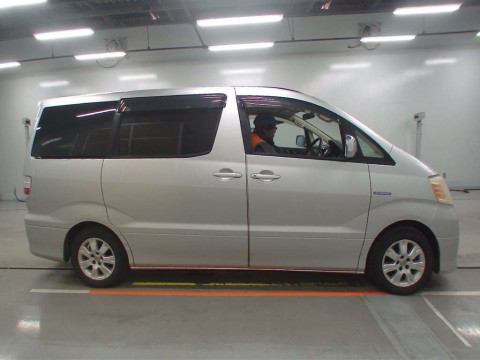 2004 Toyota Alphard Hybrid ATH10W[2]