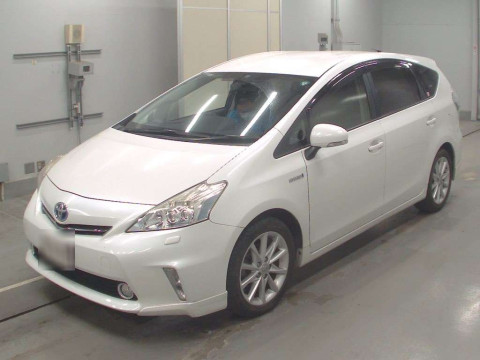 2014 Toyota Prius alpha ZVW41W[0]