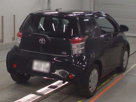 2008 Toyota iQ KGJ10[1]