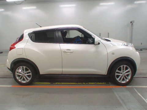 2012 Nissan JUKE YF15[2]