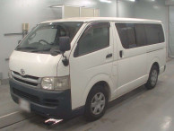 2010 Toyota Regiusace Van