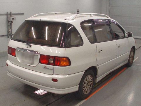 2001 Toyota Ipsum SXM10G[1]