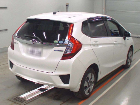 2015 Honda Fit Hybrid GP6[1]