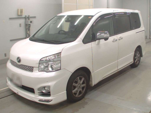 2013 Toyota Voxy ZRR70W[0]