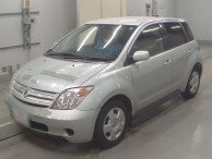 2003 Toyota IST