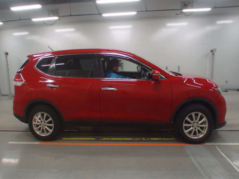 2014 Nissan X-Trail NT32[2]