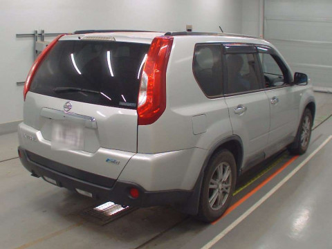 2013 Nissan X-Trail DNT31[1]