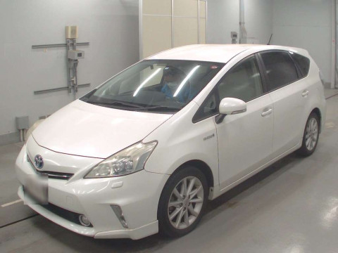 2012 Toyota Prius alpha ZVW41W[0]