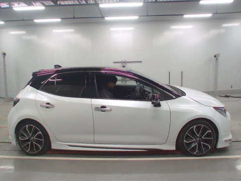 2021 Toyota Corolla Sports ZWE213H[2]