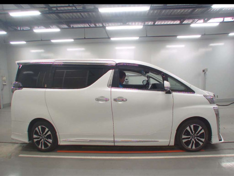 2018 Toyota Vellfire GGH30W[2]