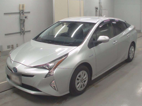 2016 Toyota Prius ZVW55[0]