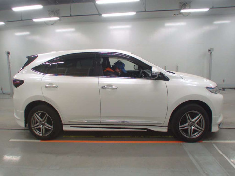 2018 Toyota Harrier ZSU60W[2]