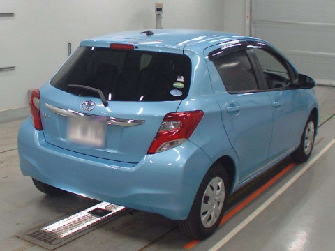 2015 Toyota Vitz KSP130[1]