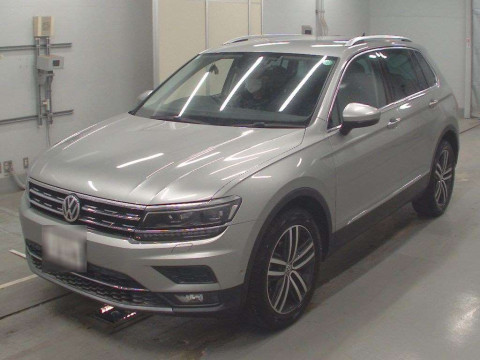 2018 Volkswagen Tiguan 5NDFGF[0]