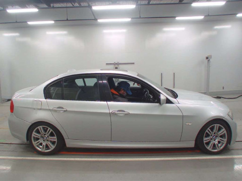 2010 BMW 3 Series VB25[2]