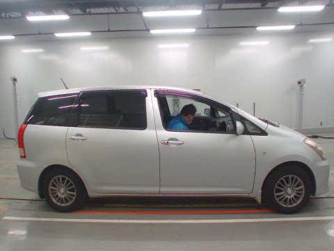 2008 Toyota Wish ZNE10G[2]